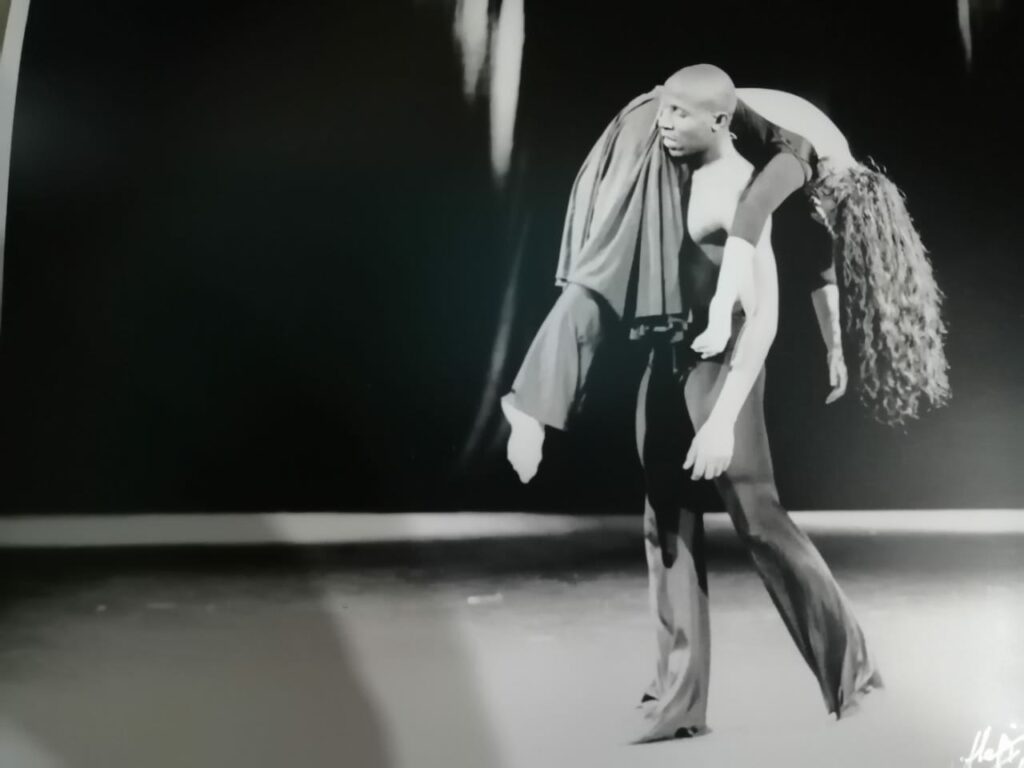 Alexis Zanety Dancing Contemporary